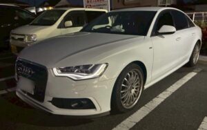 アウディA6
